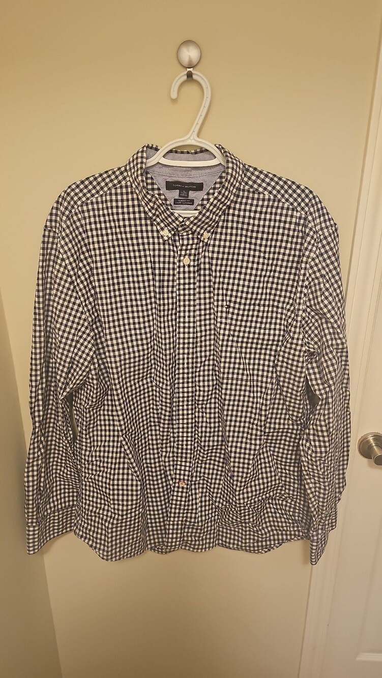 Tommy Hilfiger Men's XL Classic Fit Gingham Long Sleeve Button Up Shirt